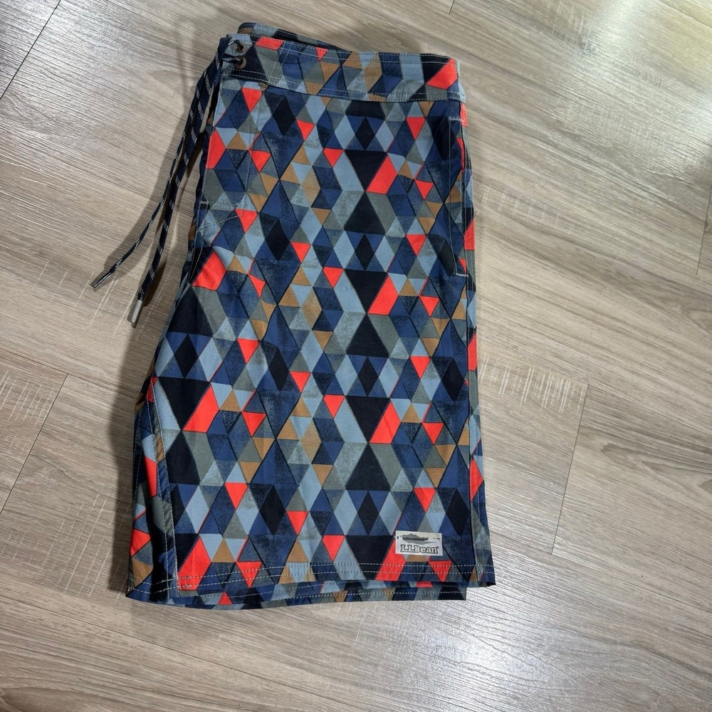 LL Bean Swim Trunks Mens 38 Board Shorts Pockets 506786 Stretch Geometric Unline